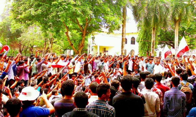 കുട്ടി പള്ളികൂടങ്ങളാകുന്ന ക്യാമ്പസുകൾ അട വച്ചു വിരിയിക്കുന്നത് ആരെ?